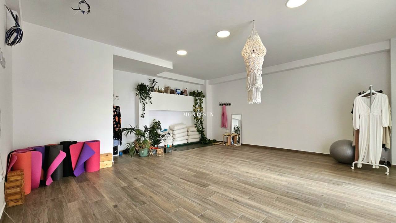 Коммерческое помещение в Будве, 38 м² 3