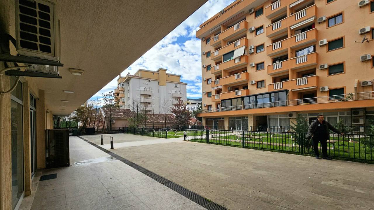 Коммерческое помещение в Будве, 38 м² thumbnail 8