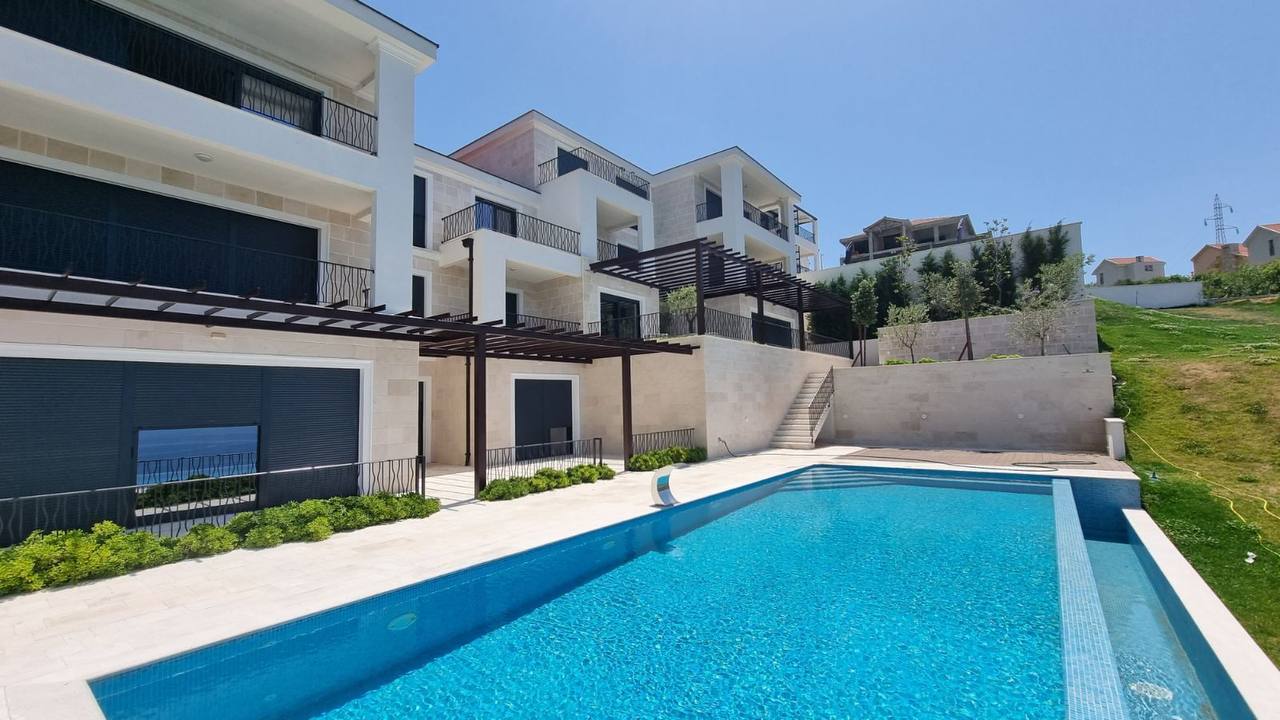 Квартира с 3 спальнями в Близикуче, 90 м²