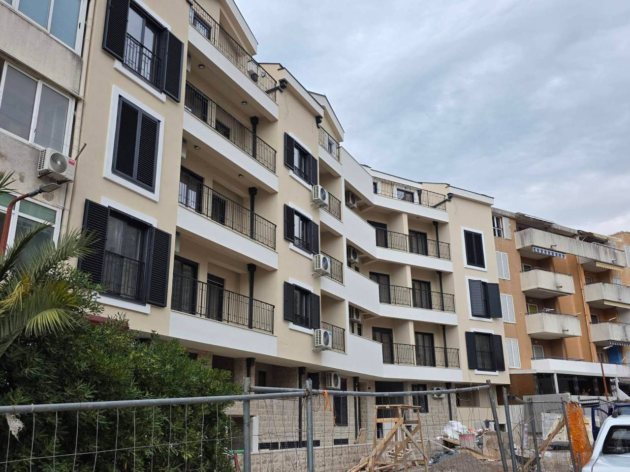 Квартира с 2 спальнями в Будве, 53.1 м²