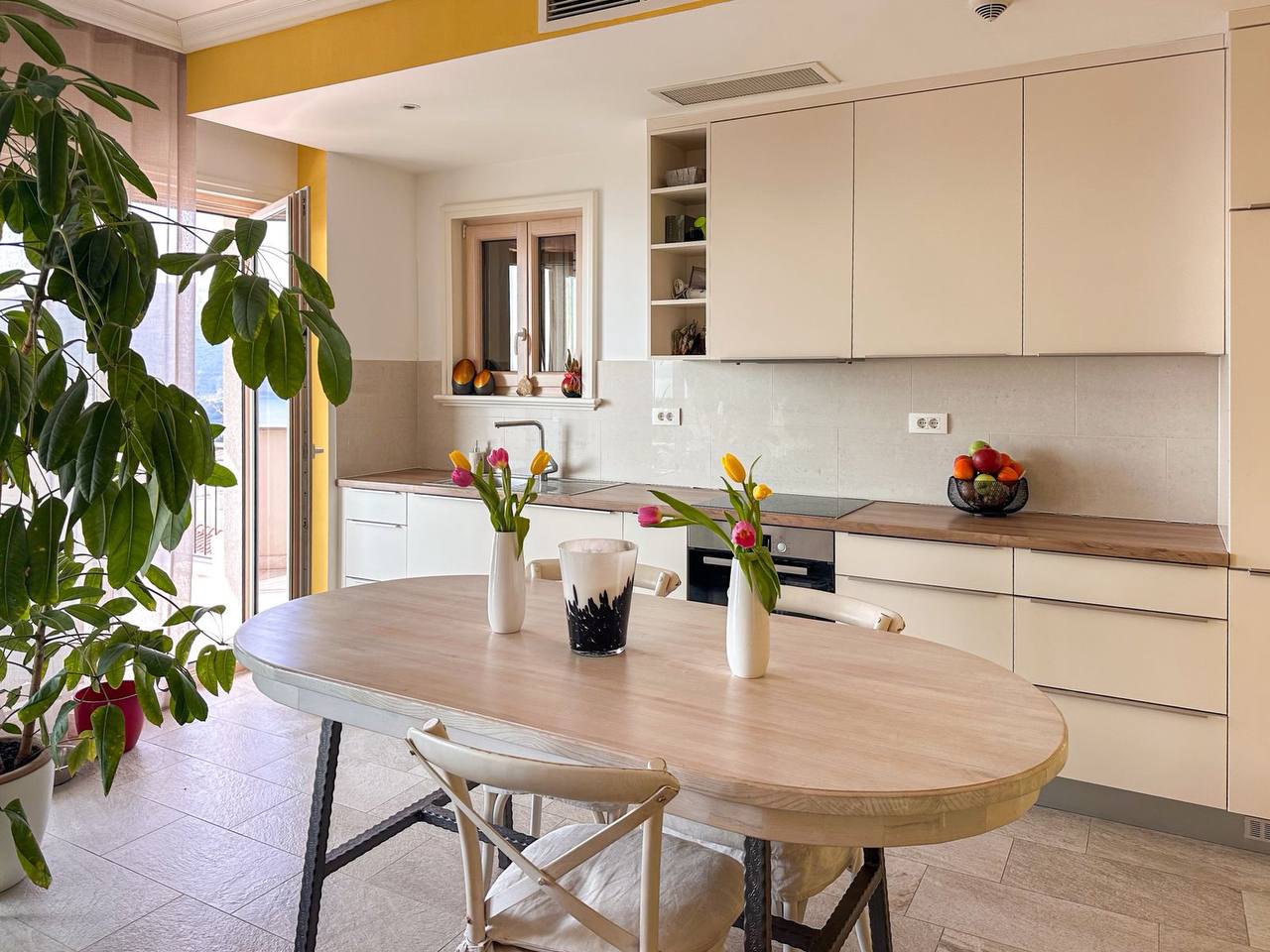 Квартира с 2 спальнями в Luštica Bay, 114 м² 4