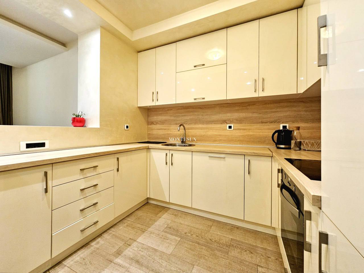 Квартира с 1 спальней в Будве, 70 м² 5