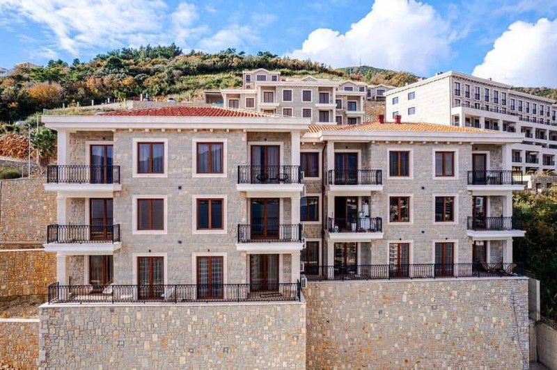 Квартира с 2 спальнями в Будве, 54 м² 2