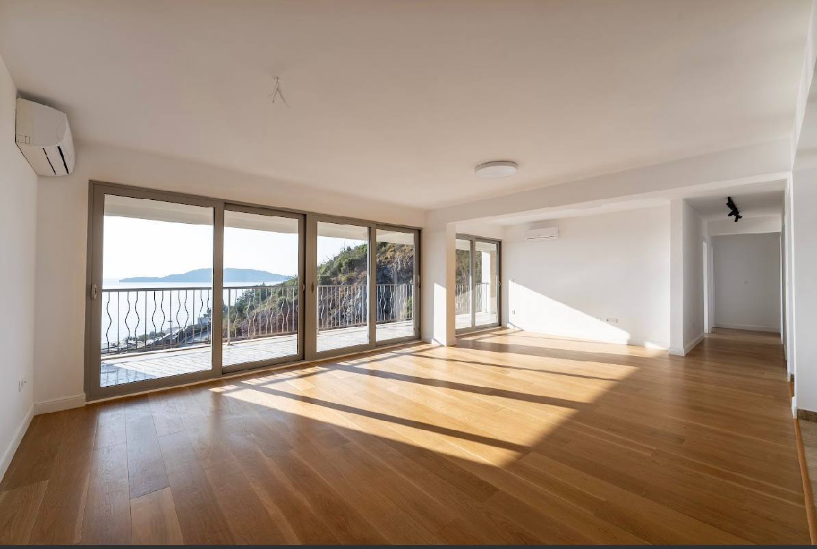Квартира с 3 спальнями в Пржно, 160 м²
