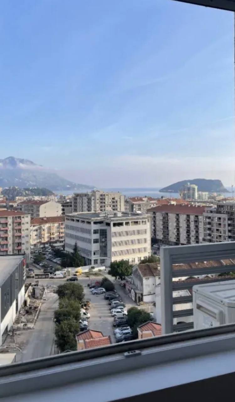 Квартира с 2 спальнями в Будве, 56 м²