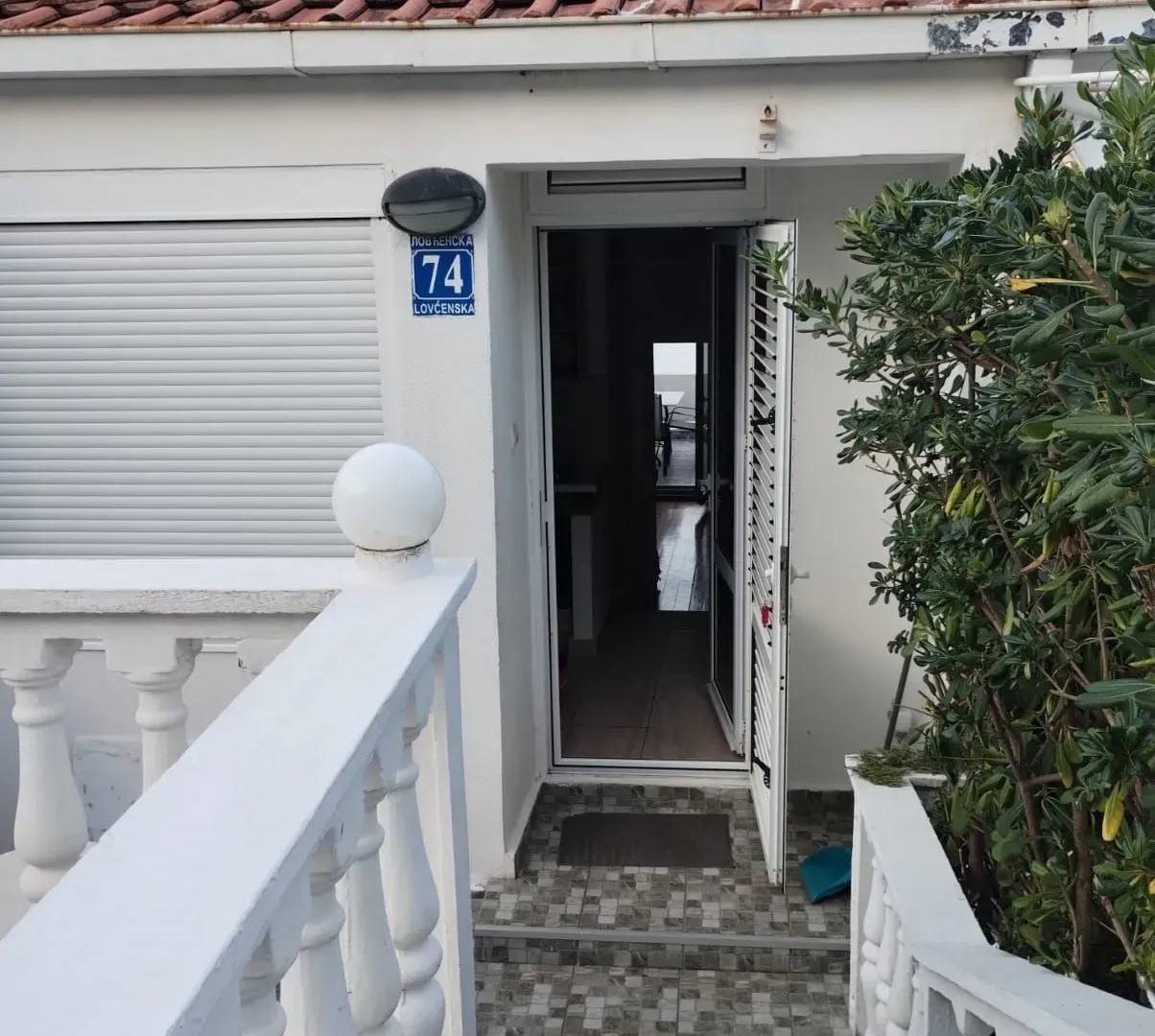 Квартира с 2 спальнями в Крашичах, 55 м² 3
