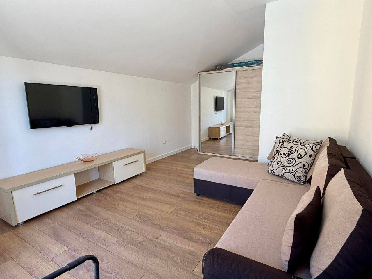 Квартира с 1 спальней в Бечичи, 46 м²