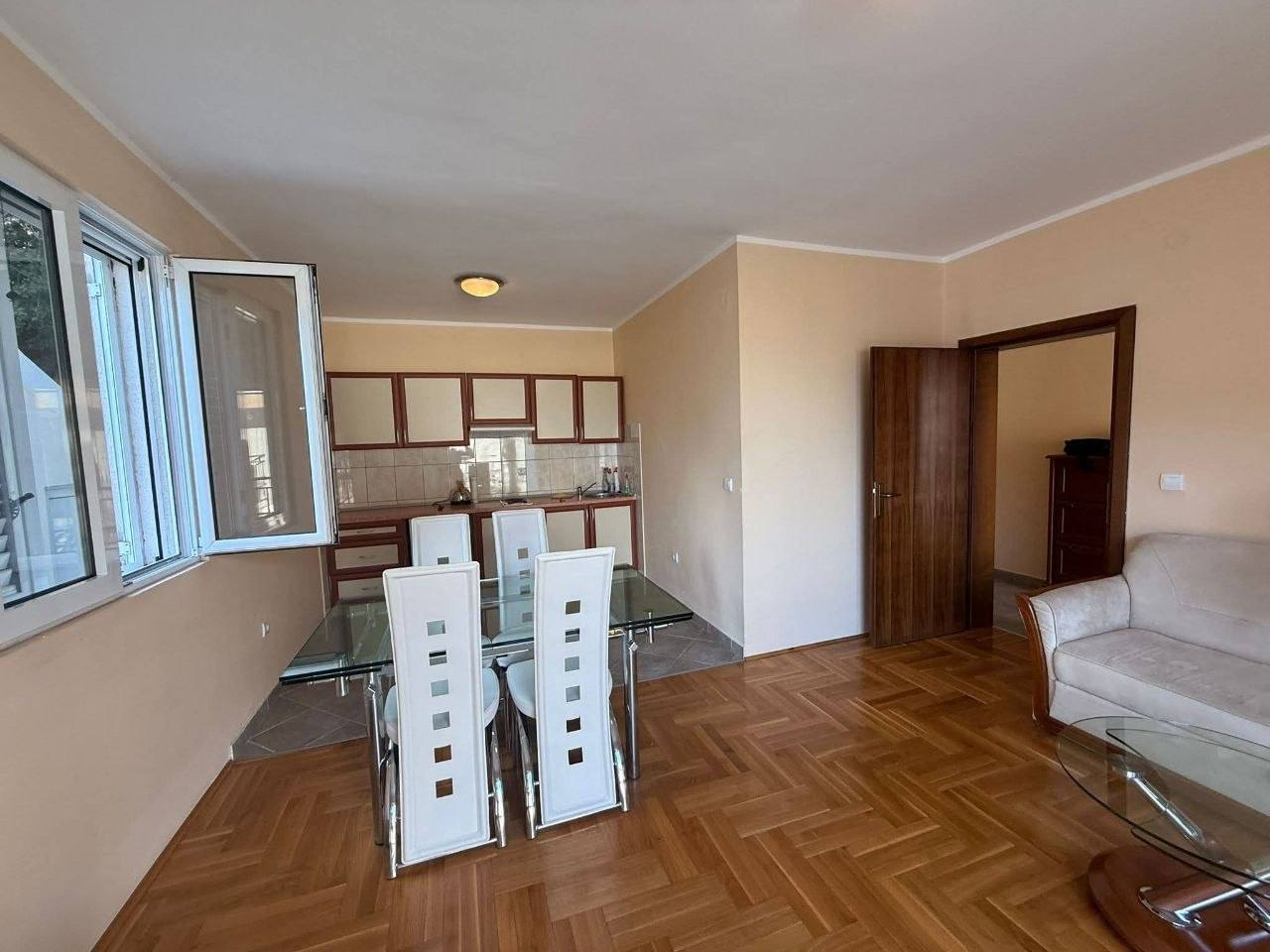 Квартира с 1 спальней в Бечичи, 56 м² 4