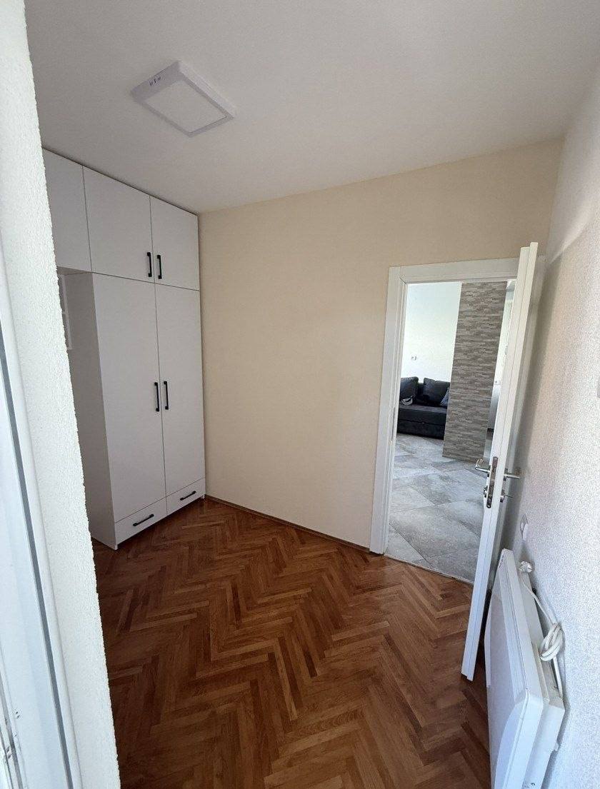 Квартира с 2 спальнями в Тивате, 52 м² thumbnail 14