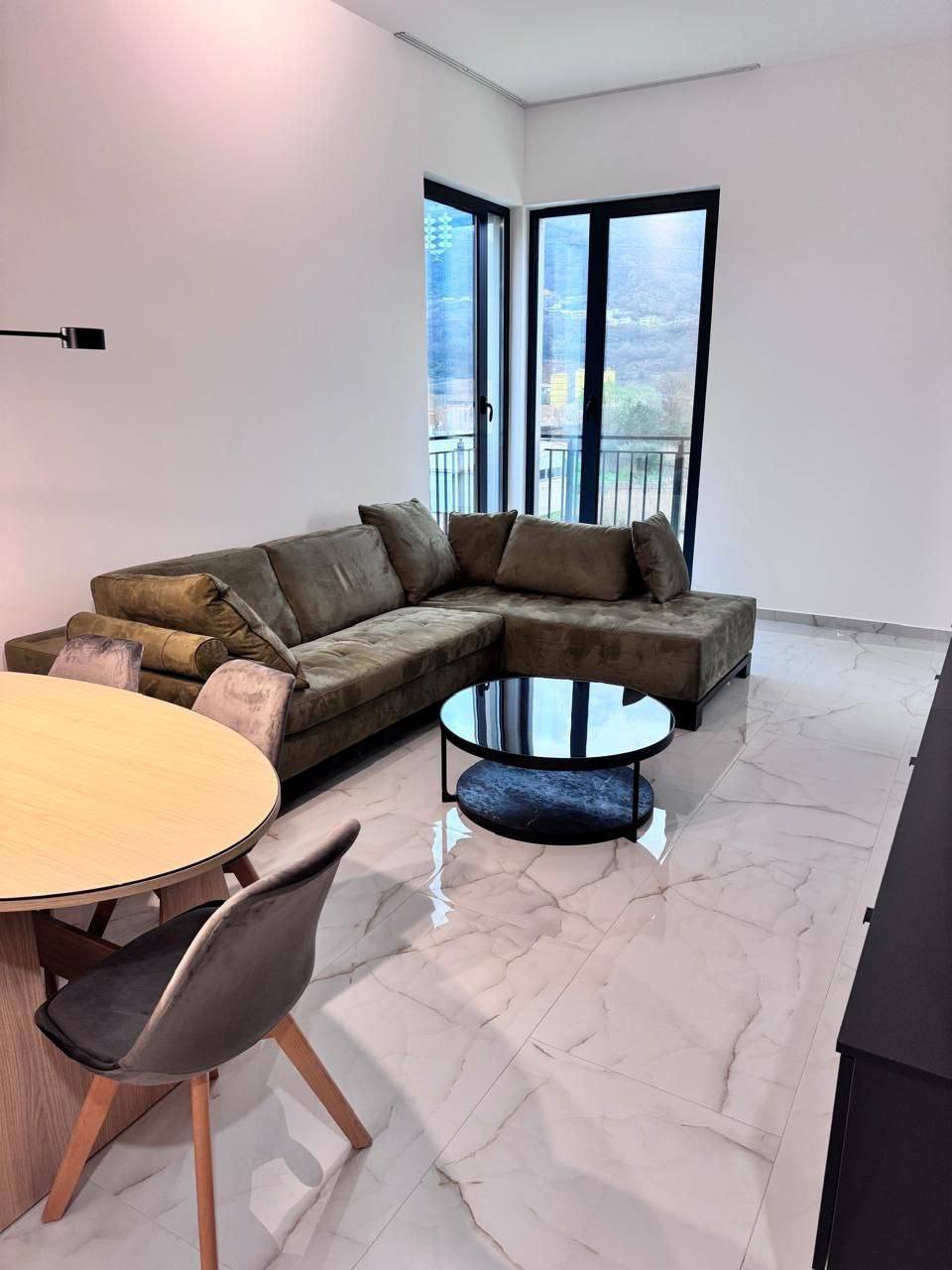Квартира с 1 спальней в Ластве-Грбальской, 70 м²