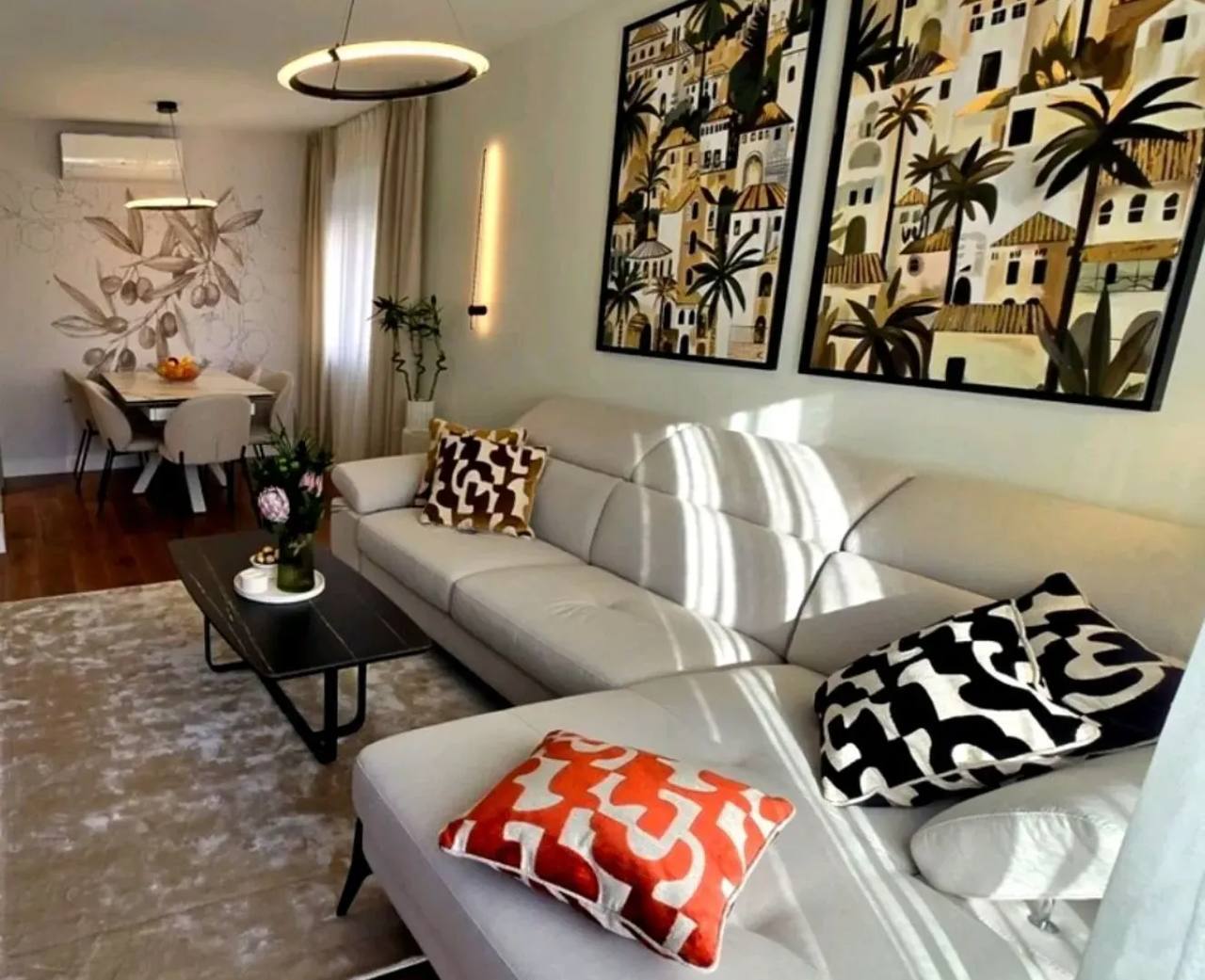 Квартира с 2 спальнями в Тивате, 70 м² 2