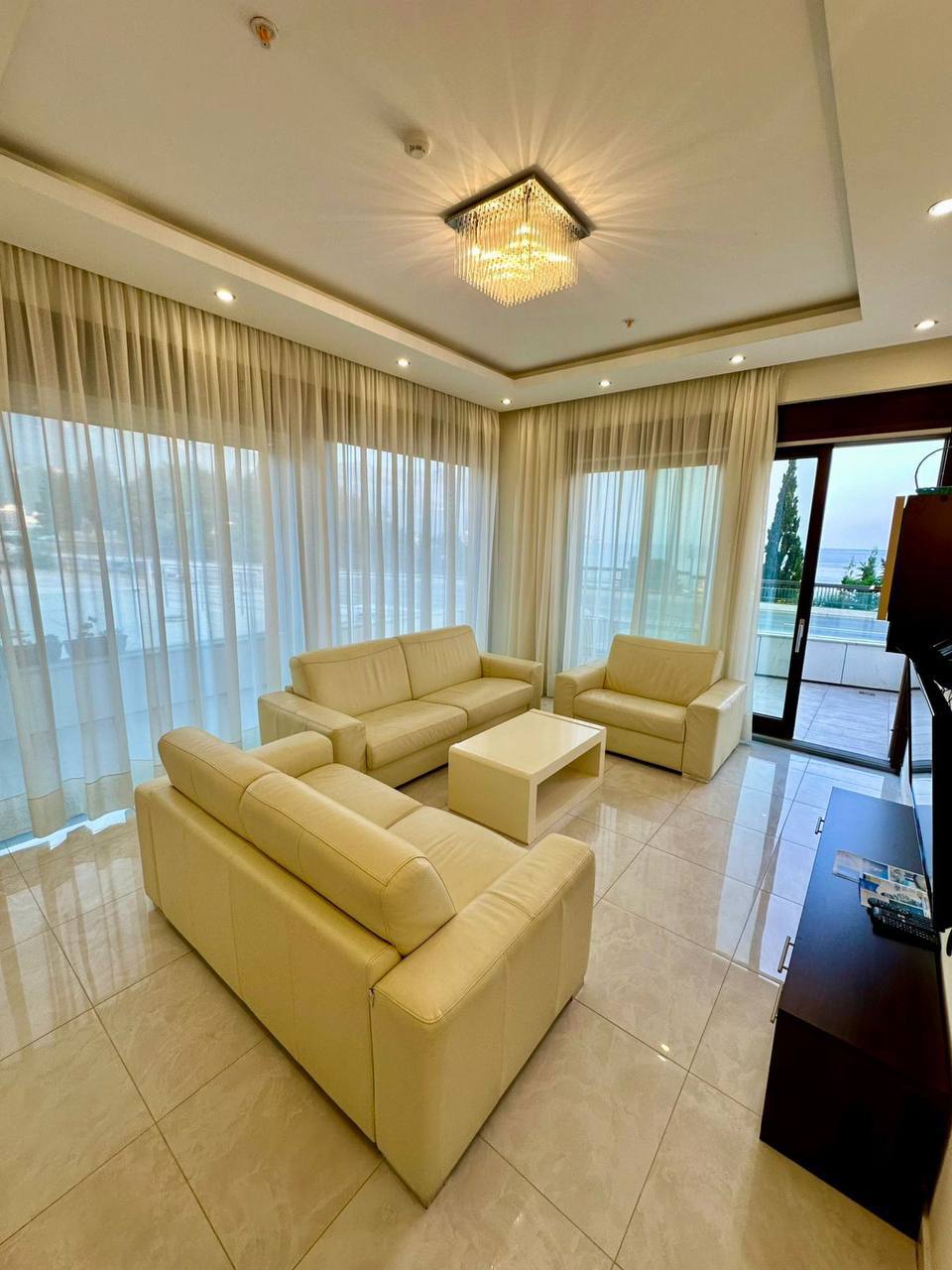 Квартира с 1 спальней в Бечичи, 67 м²