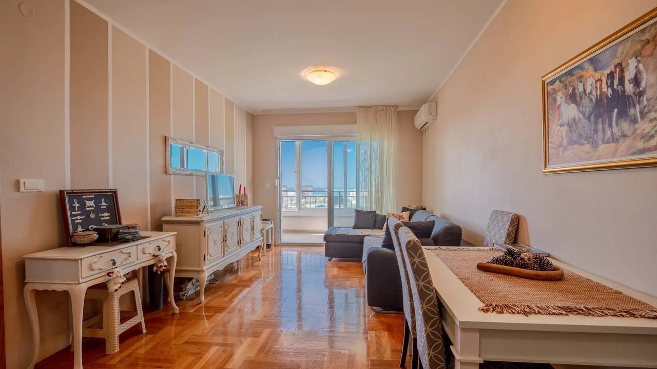 Квартира с 2 спальнями в Topolica, 69 м²