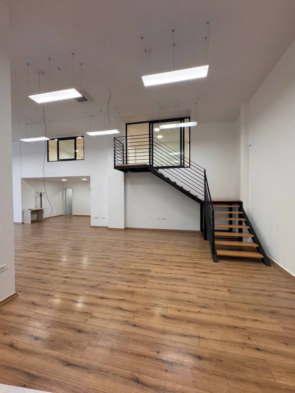 Коммерческое помещение в Бечичи, 200 м² 2