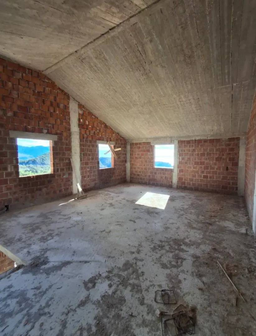 Дом с 4 спальнями в Будве, 220 м² 4