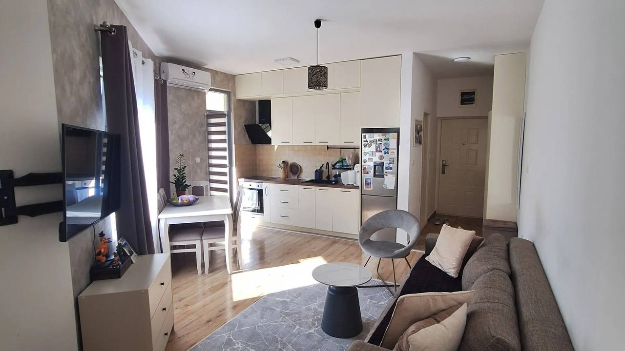 Квартира с 2 спальнями в Бечичи, 58 м²