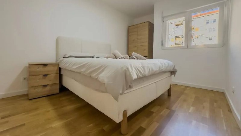 Квартира с 2 спальнями в Тивате, 68 м² 2