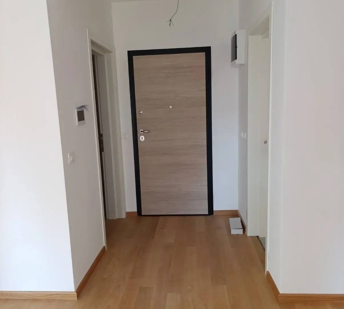 Квартира с 2 спальнями в Будве, 65 м²