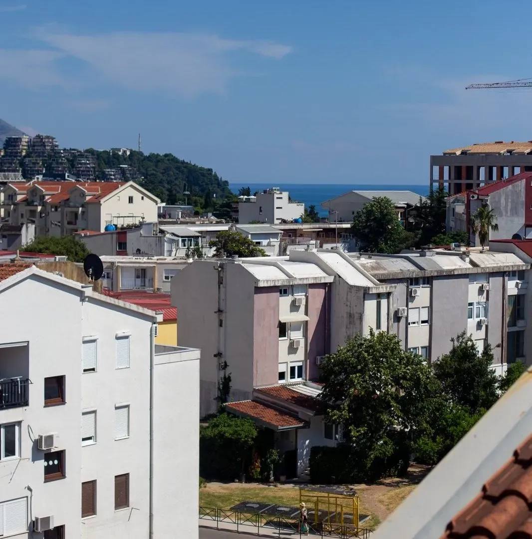 Квартира с 2 спальнями в Будве, 110 м²