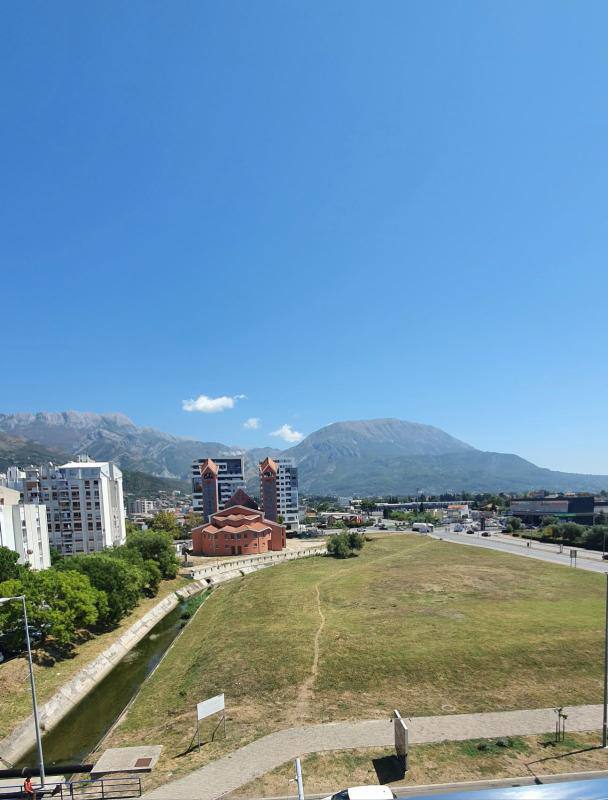 Квартира с 2 спальнями в Баре, 80 м²