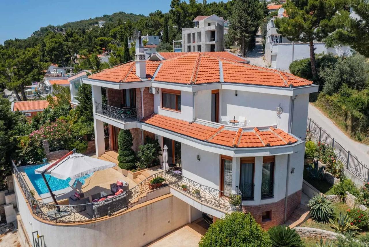 Вилла с 5 спальнями в Шушани, 252 м² 2