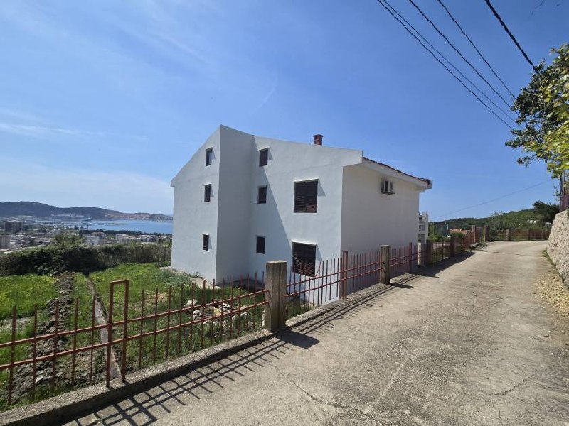 Дом с 3 спальнями в Шушани, 272 м² 3