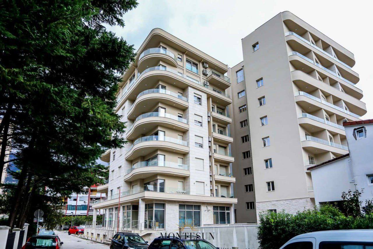 Квартира с 3 спальнями в Будве, 103 м²