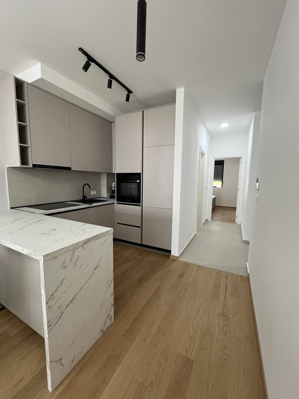Квартира с 2 спальнями в Бечичи, 71 м² 2