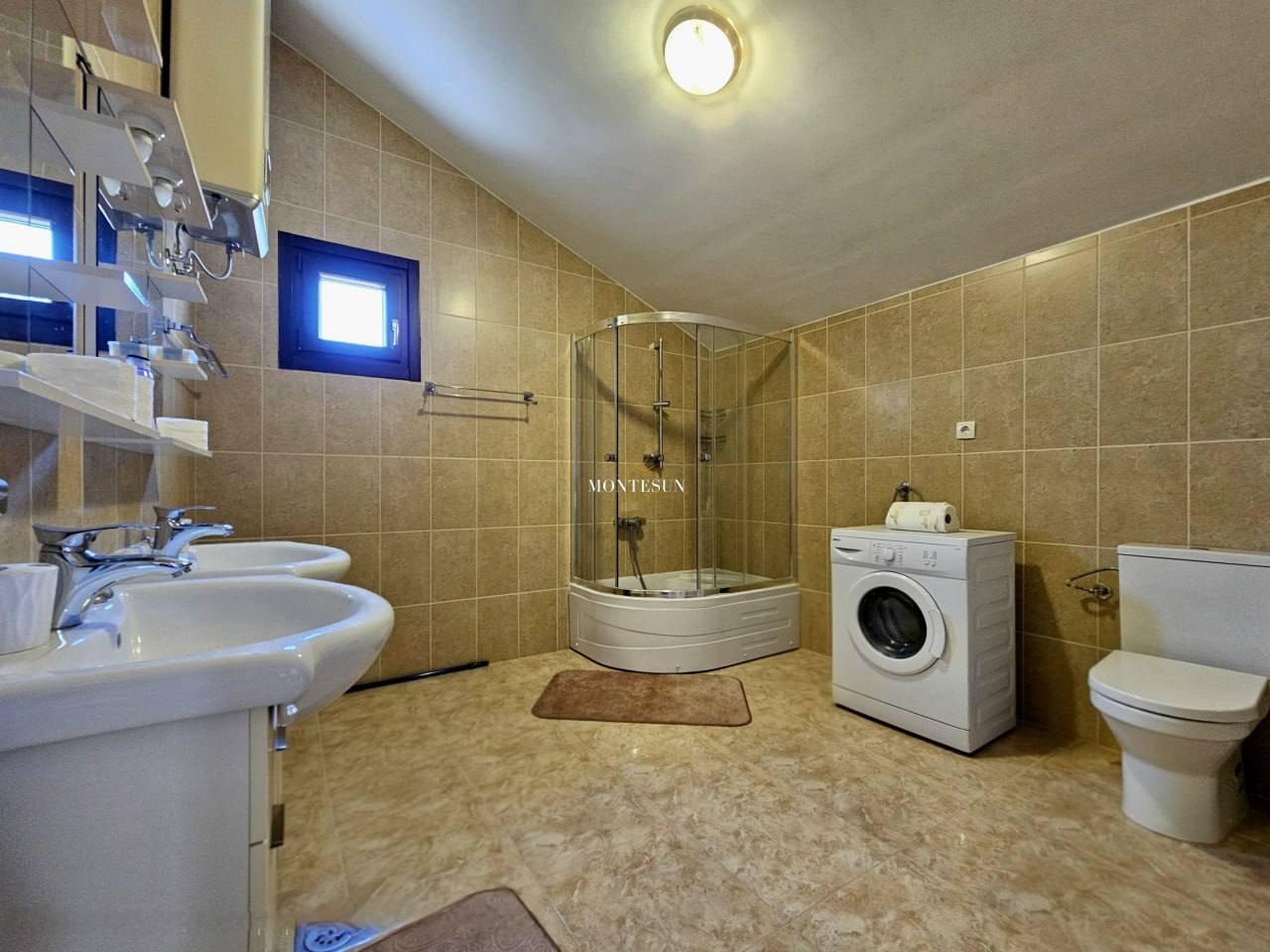 Квартира с 3 спальнями в Будве, 120 м² thumbnail 9