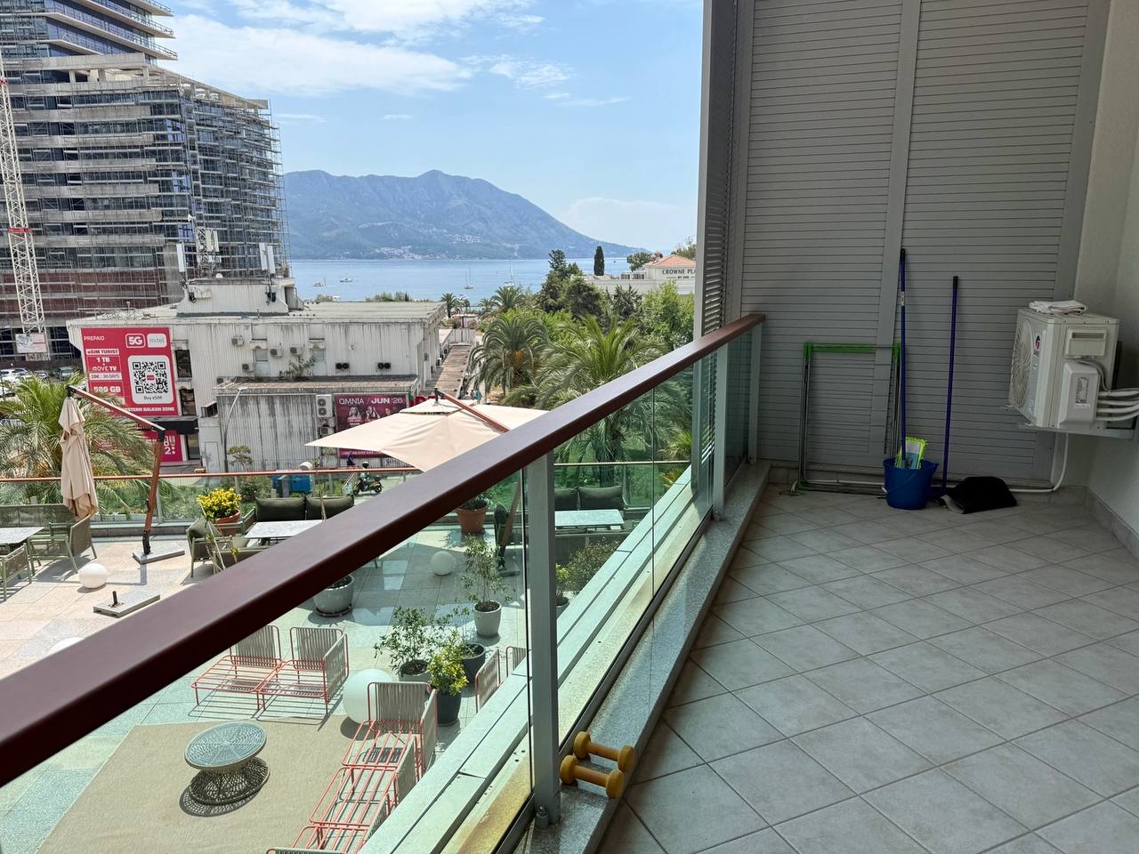 Квартира с 1 спальней в Будве, 70 м² 4
