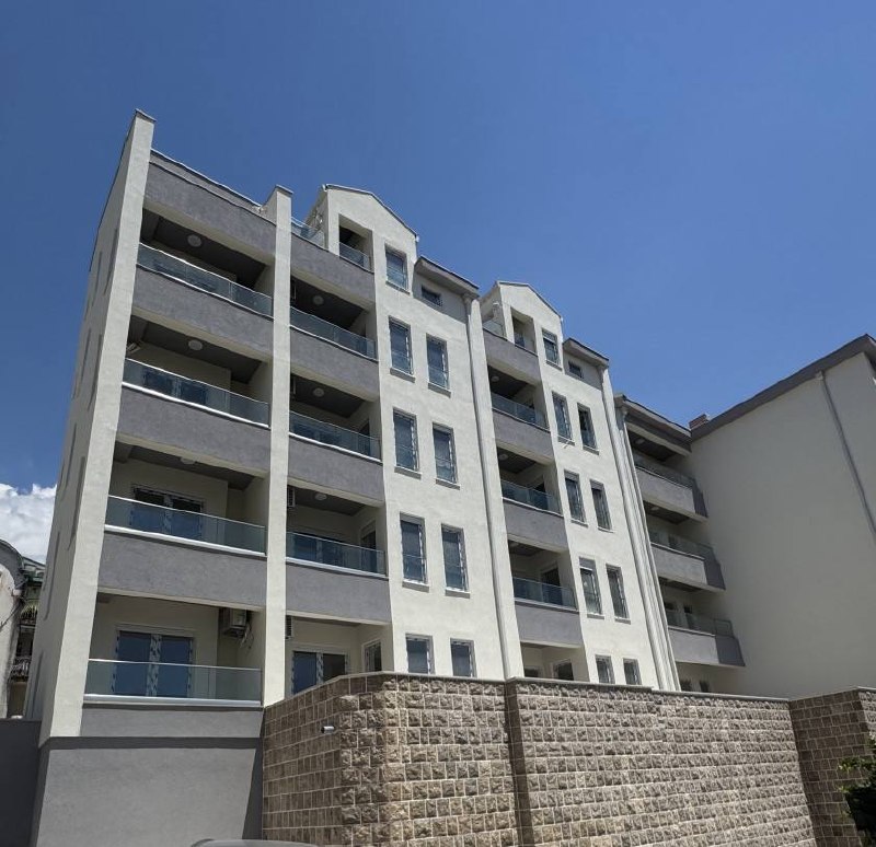 Квартира с 2 спальнями в Подкошлюне, 42.33 м²