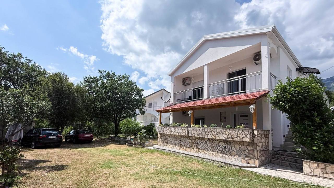 Квартира с 1 спальней в Бечичи, 45 м²
