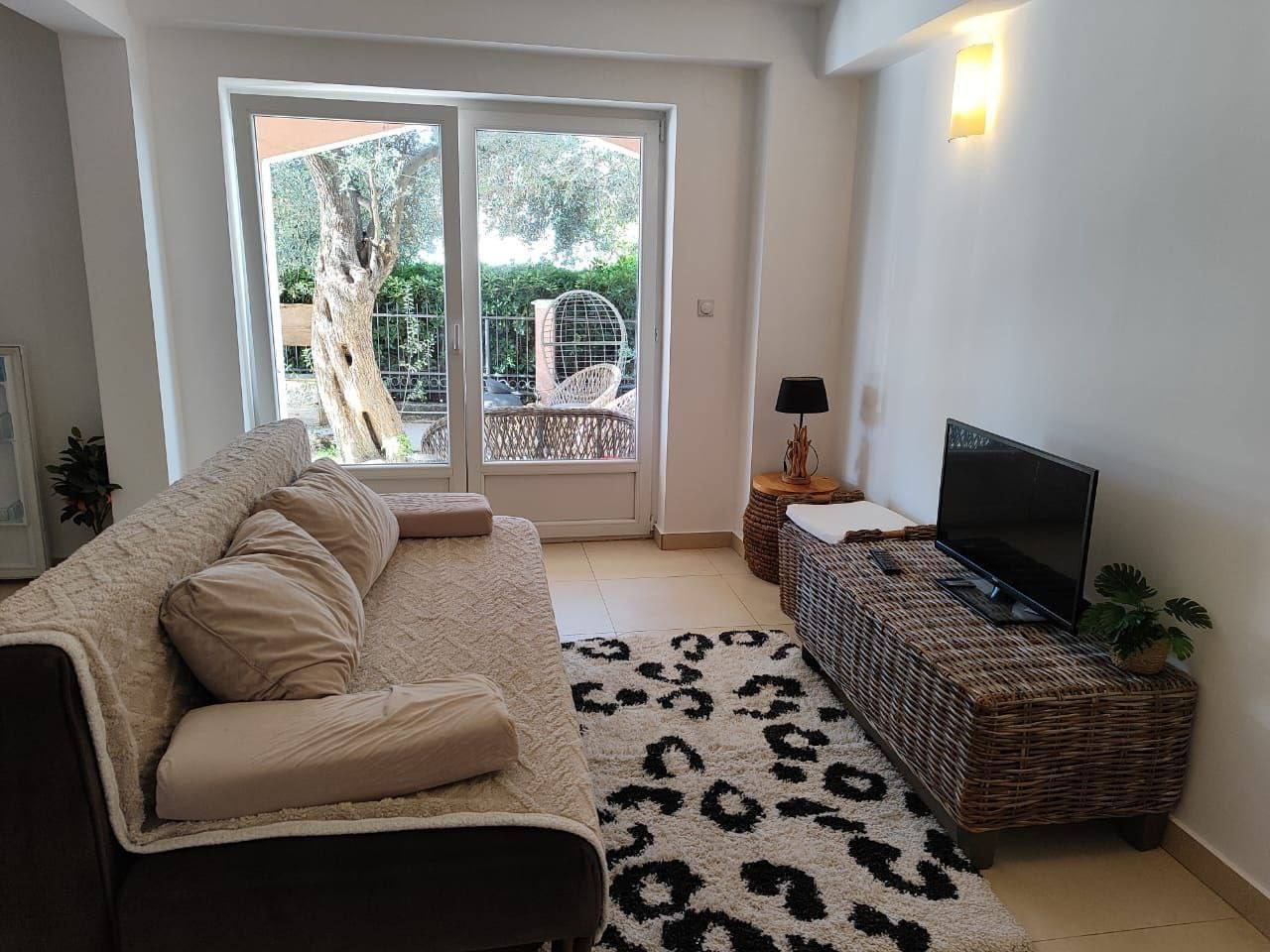 Квартира с 1 спальней в Будве, 52 м² 4