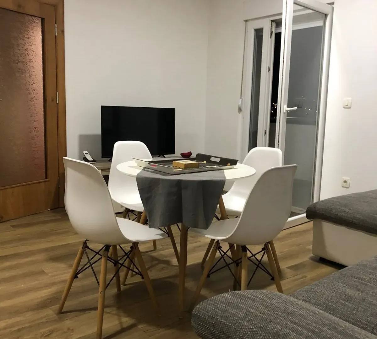 Квартира с 2 спальнями в Баре, 52 м²