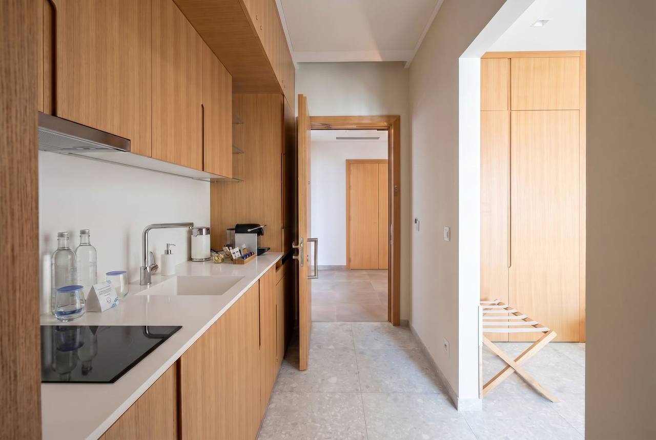 Квартира с 1 спальней в Luštica Bay, 47 м² 5