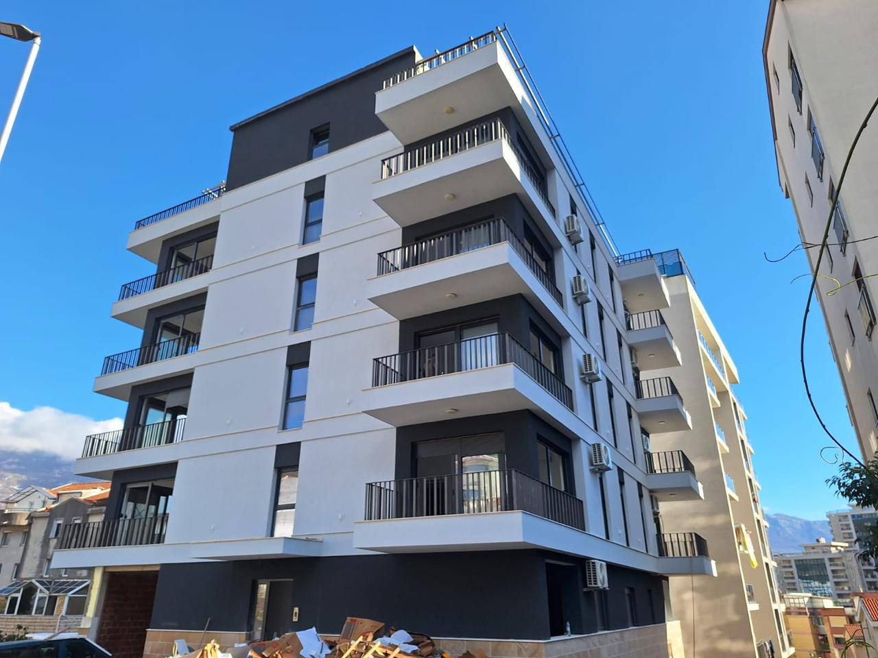 Квартира с 1 спальней в Будве, 53 м² 3