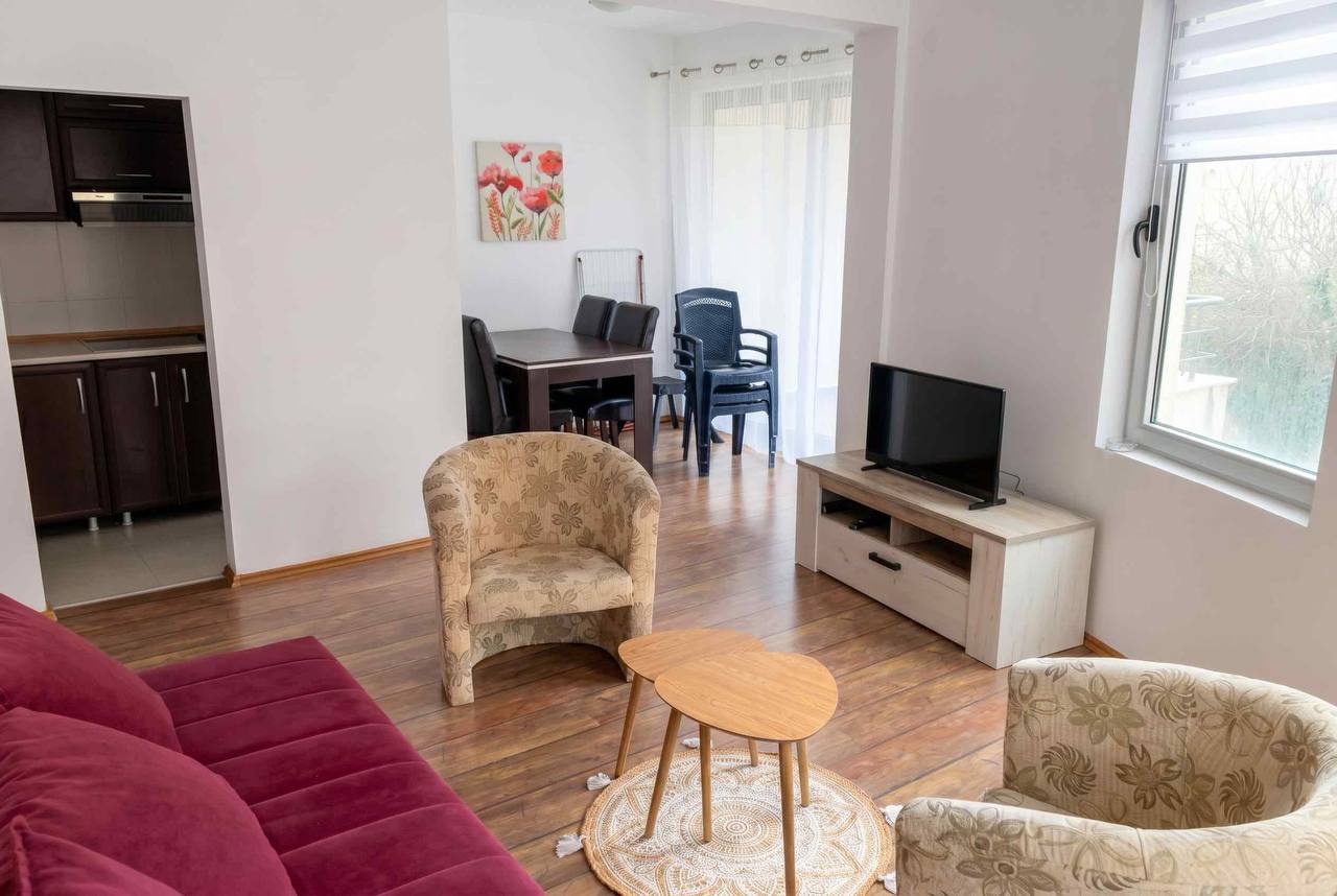 Квартира с 1 спальней в Бечичи, 48 м²