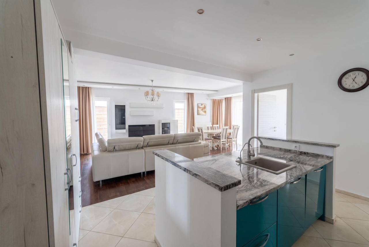 Квартира с 2 спальнями в Бечичи, 91 м² 3