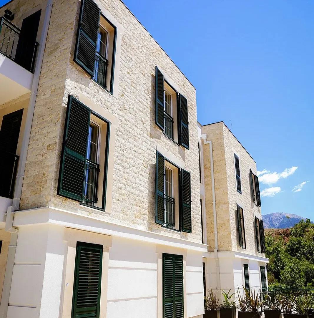 Квартира с 2 спальнями в Тивате, 59 м²