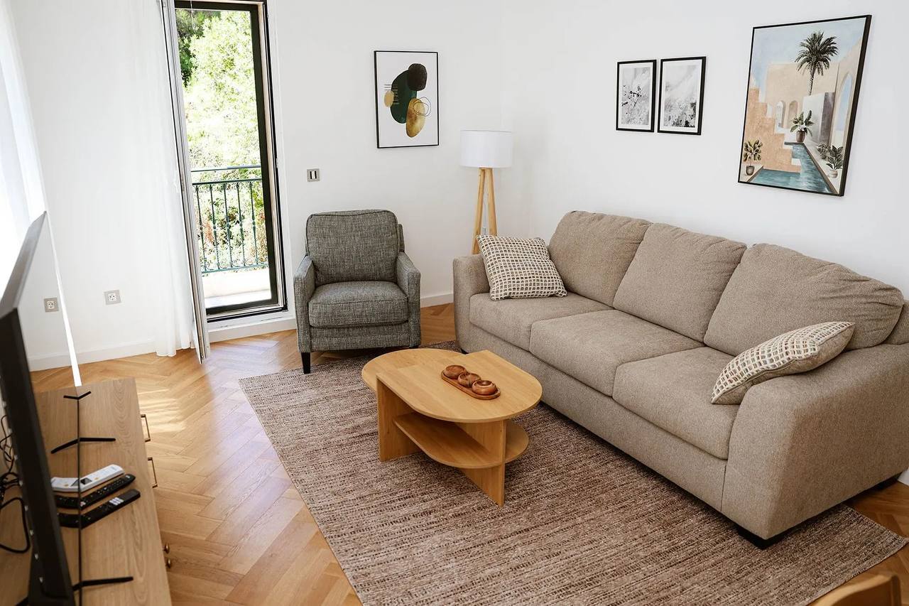 Квартира с 2 спальнями в Тивате, 59 м² 2