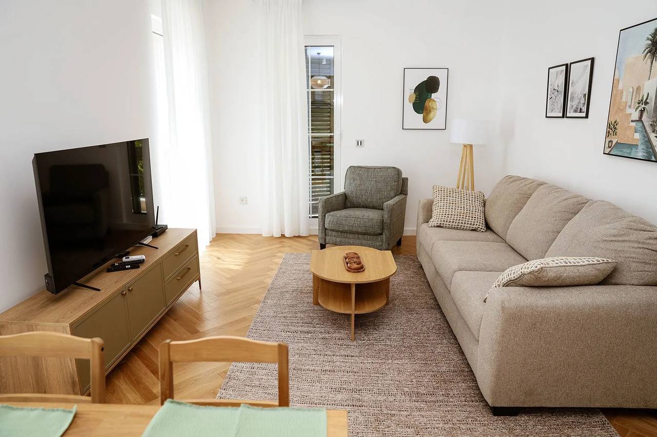 Квартира с 2 спальнями в Тивате, 59 м² 3