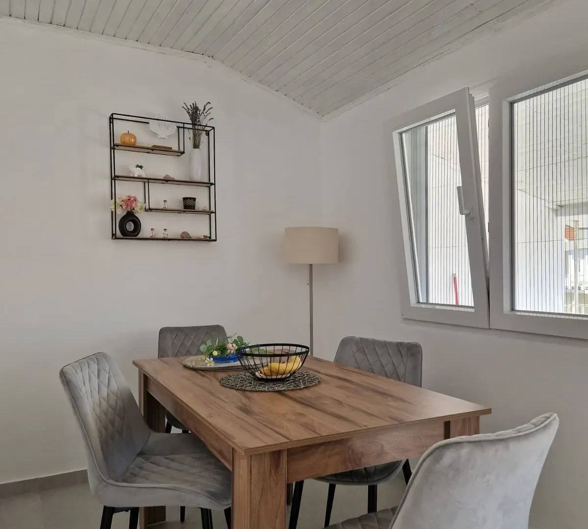 Квартира с 1 спальней в Шушани, 122 м²