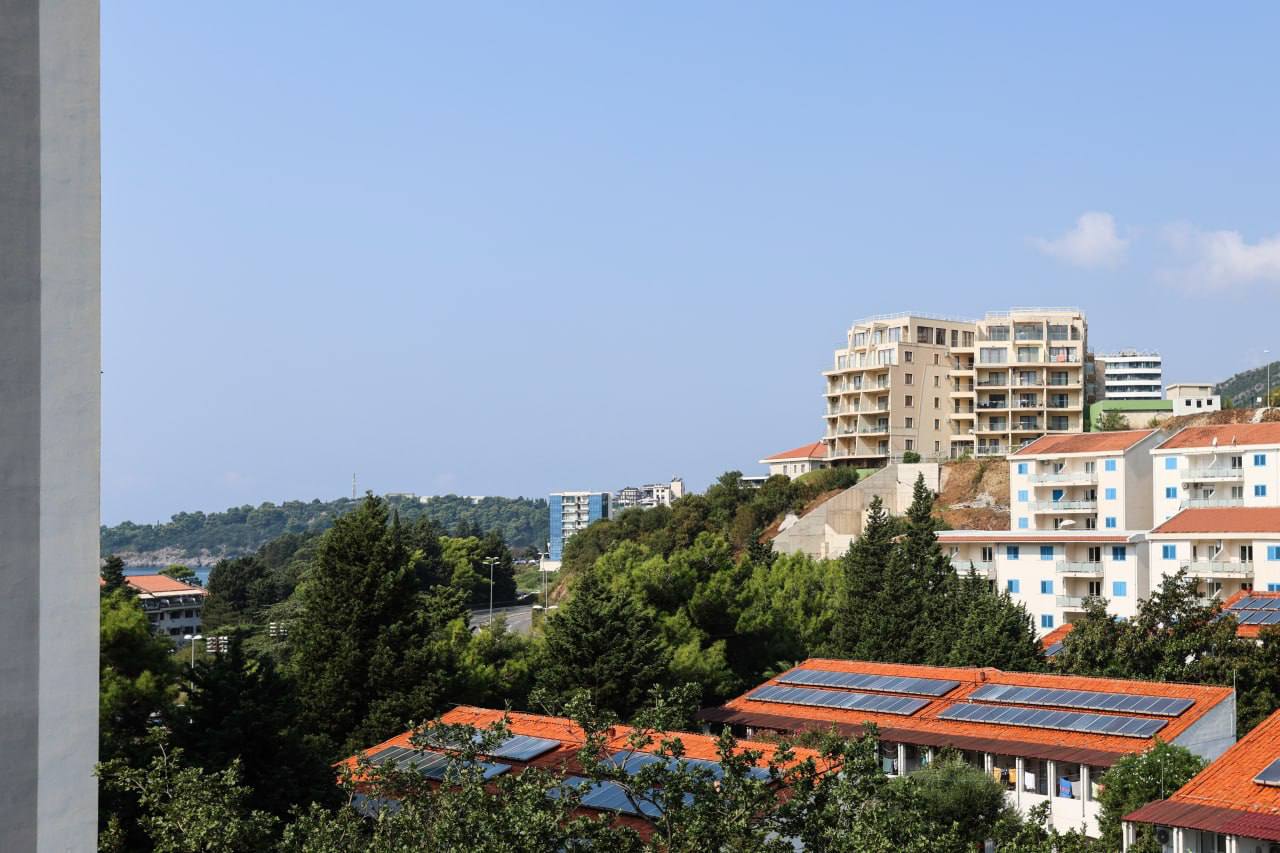 Квартира с 1 спальней в Бечичи, 45 м²