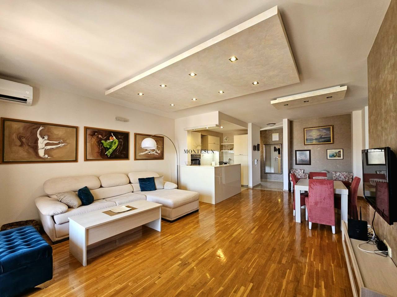 Квартира с 2 спальнями в Бечичи, 112 м²