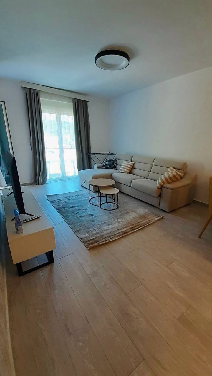 Квартира с 1 спальней в Бечичи, 57 м²