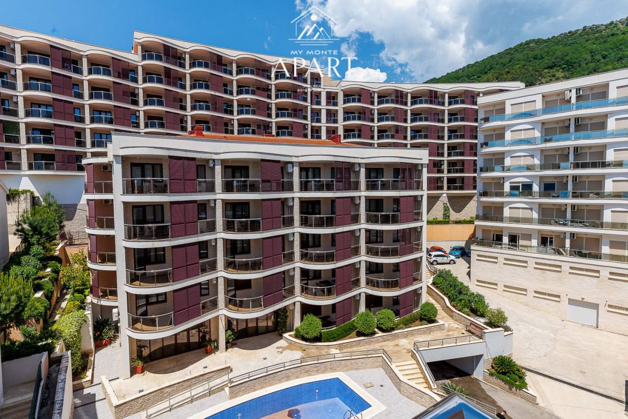 Квартира с 2 спальнями в Бечичи, 100 м²