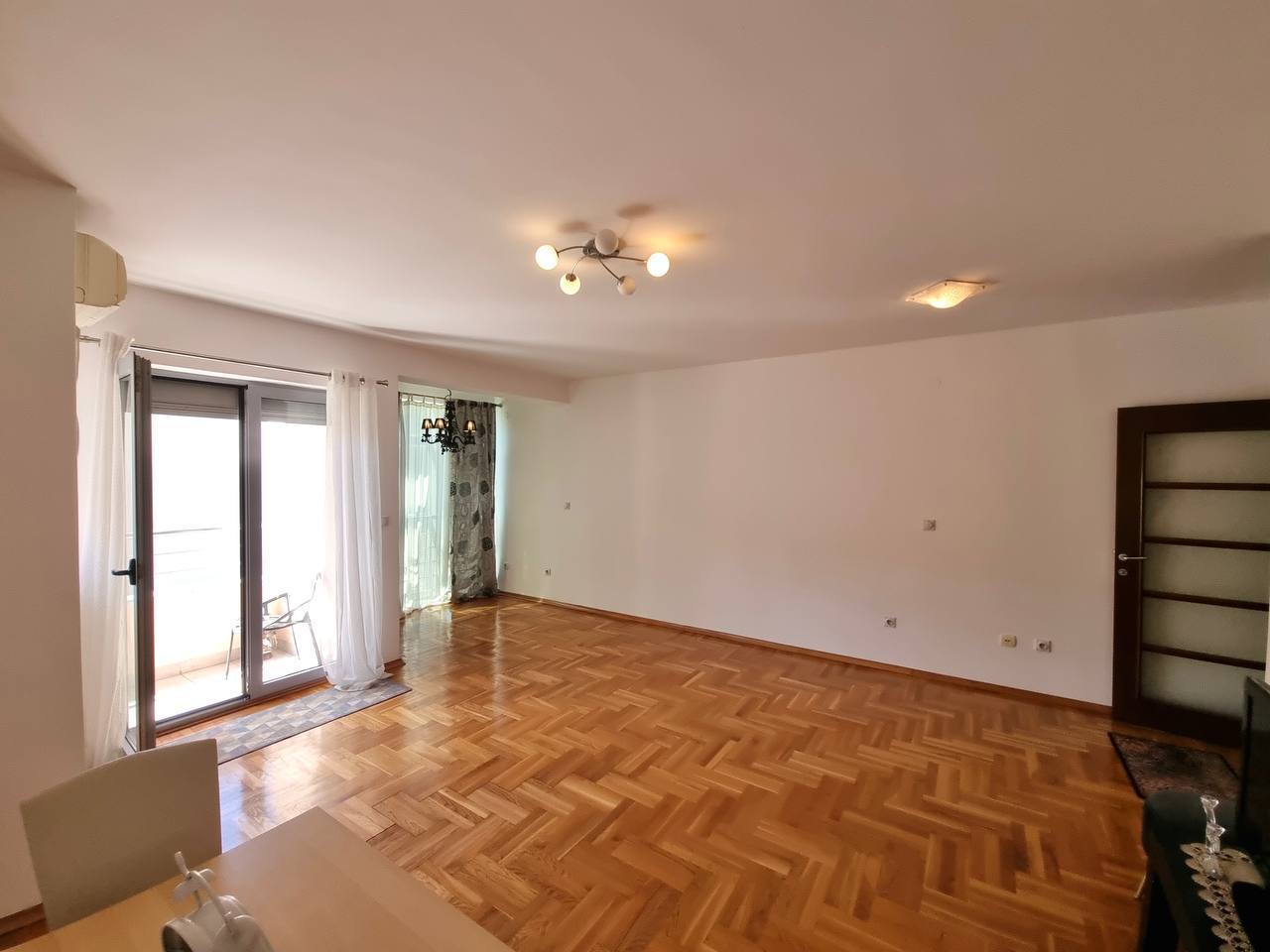 Квартира с 1 спальней в Будве, 54 м² 4