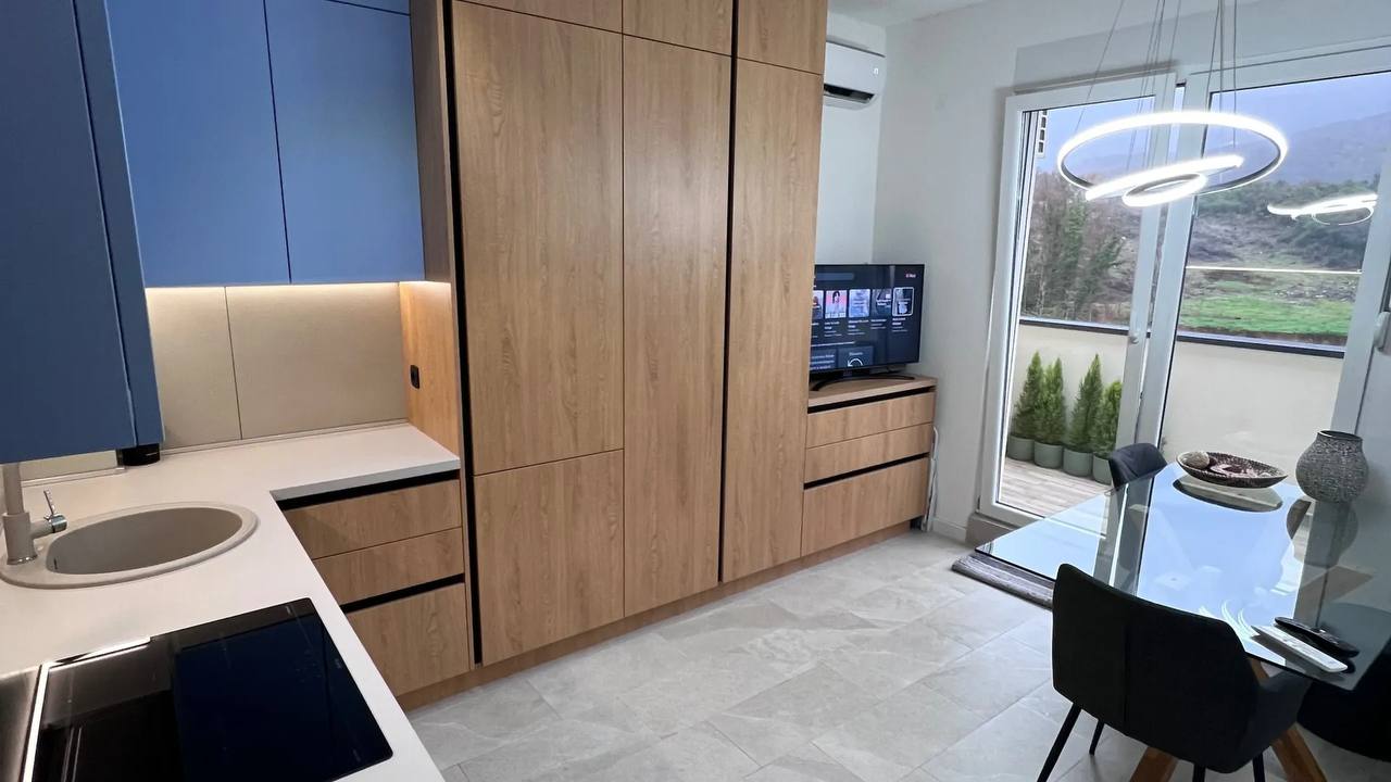 Студия в Которе, 30 м²