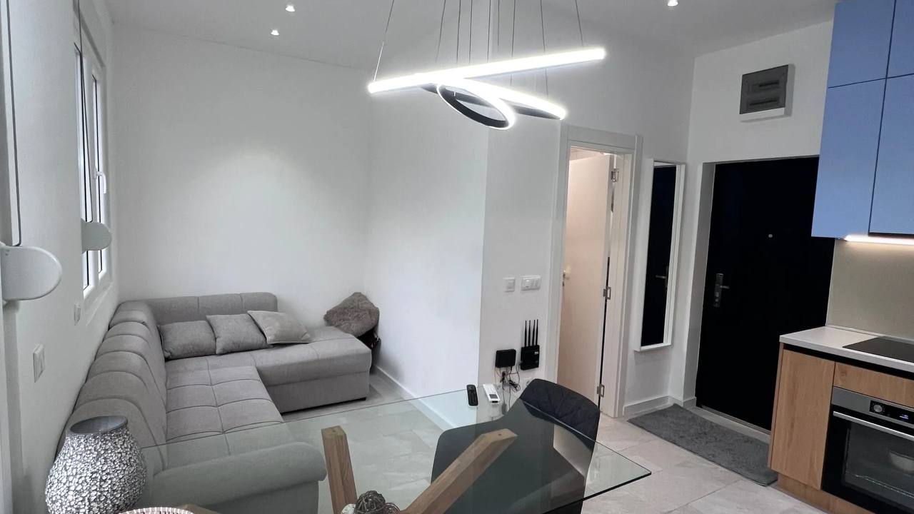 Студия в Которе, 30 м² 4