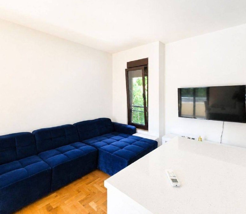 Квартира с 2 спальнями в Бечичи, 58 м²
